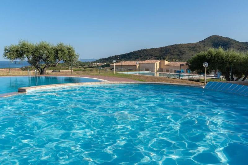 Villa Lussuosa a Tanaunella - Piscina Privata Vista Mare