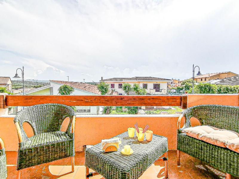 Piazza Villamarina a Santa Teresa - Spazioso apt con terrazza