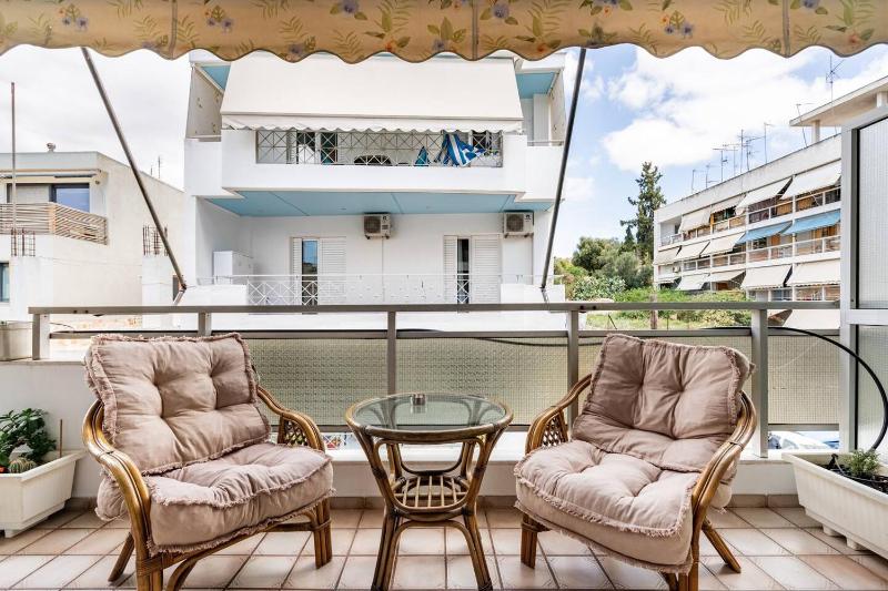 Live like an Athenian! — отель с удобным расположением в Афины