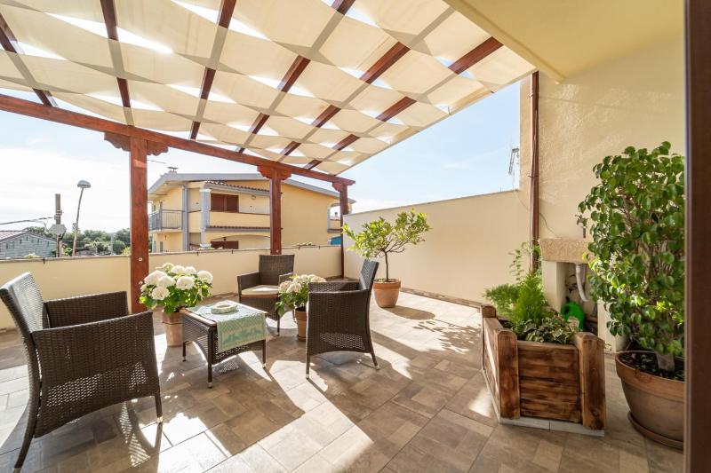 Domo Papiros a Siniscola - Accogliente B&B nel Centro