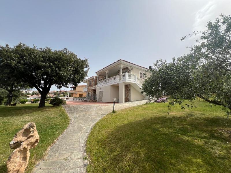 Villa Maccioni a Budoni - Appartamenti vista mare con BBQ