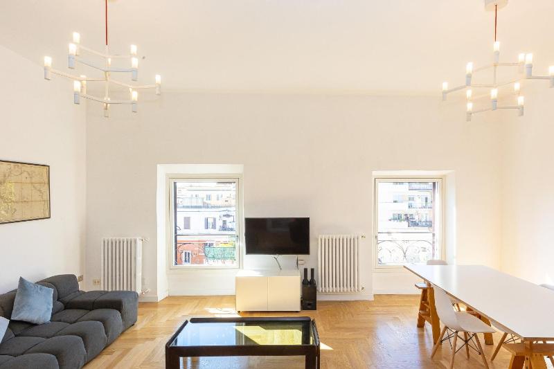 Giulio Cesare Penthouse Rental in Rome — комфортный отель в Риме