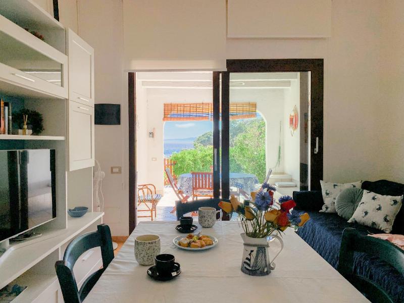 Villa sul Mare a Geremeas - Incantevole Casa Vacanze