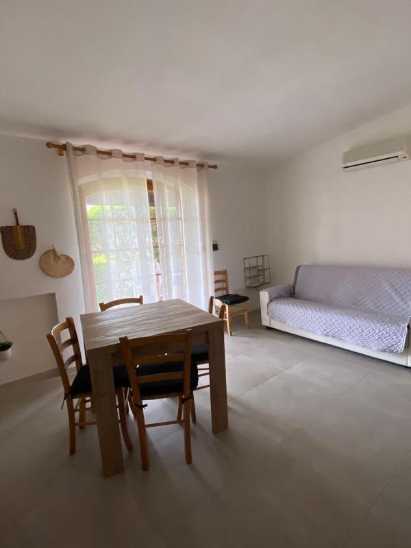 Casa Le Tonnare 6 a Stintino - Grazioso appartamento con giardino