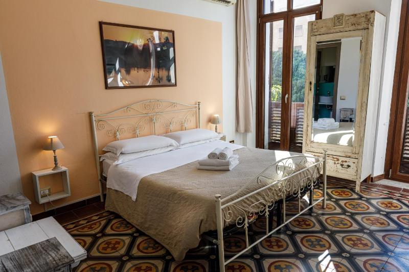 Onlyrooms III a Cagliari - Camere centrali e movida