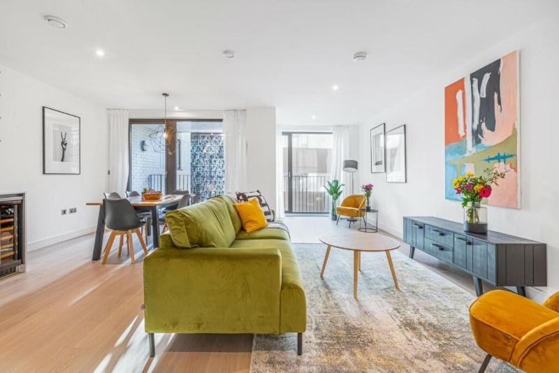 Цены на Exceptional Shoreditch Apartment в Лондоне