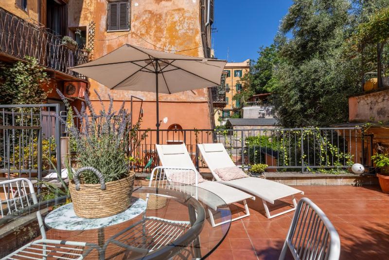 Suburra 61 Suite&Terrace — забронировать отель в Риме
