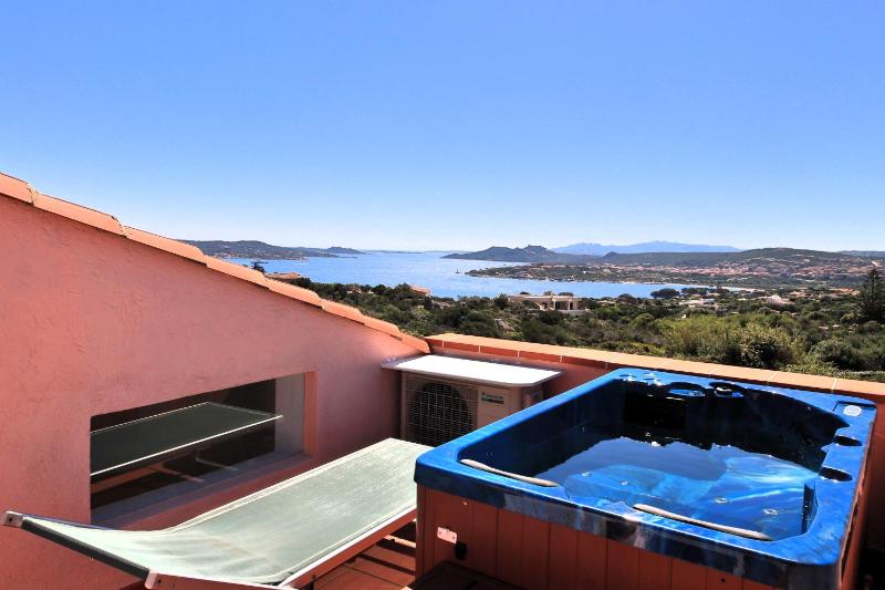 Cottage Sardinia a Palau - Villa con idromassaggio