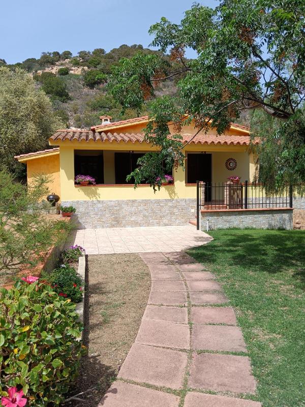 Villa Natura a Chia - Idilliaca casa immersa nel verde