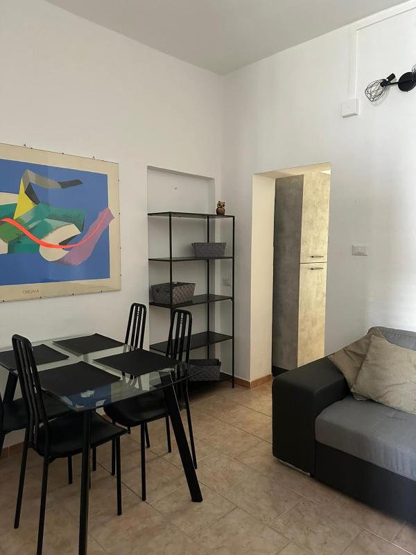 PM 6 a Olmedo - Elegante Appartamento con Vista Giardino