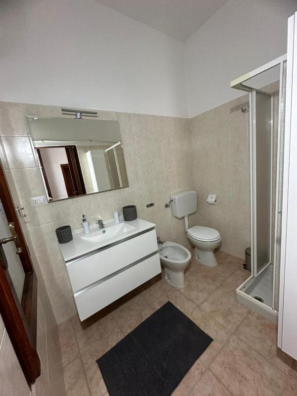 PM 6 a Olmedo - Elegante Appartamento con Vista Giardino