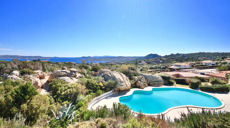 Cottage Dolcevita a Palau - Villa con piscina privata