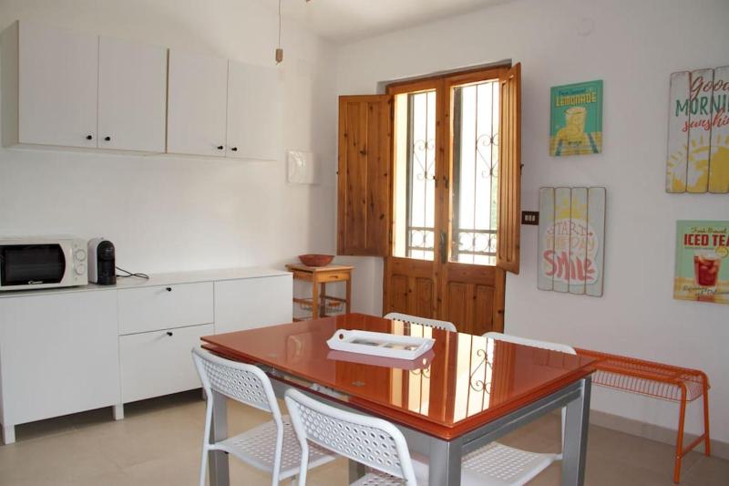 Marine Apt a Chia - Elegante appartamento vicino mare