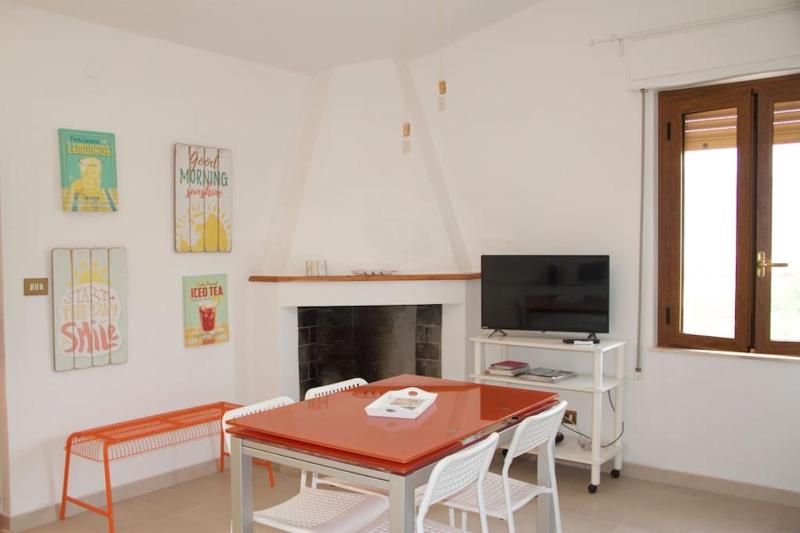 Marine Apt a Chia - Elegante appartamento vicino mare