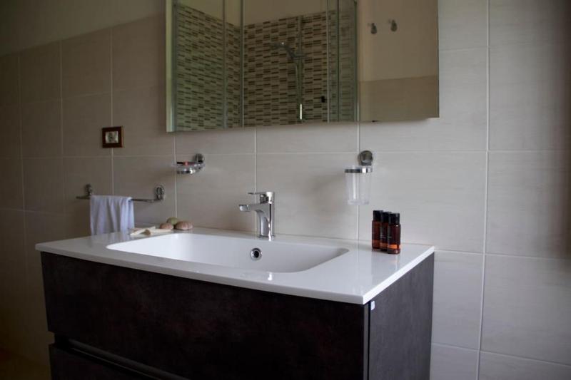 Marine Apt a Chia - Elegante appartamento vicino mare