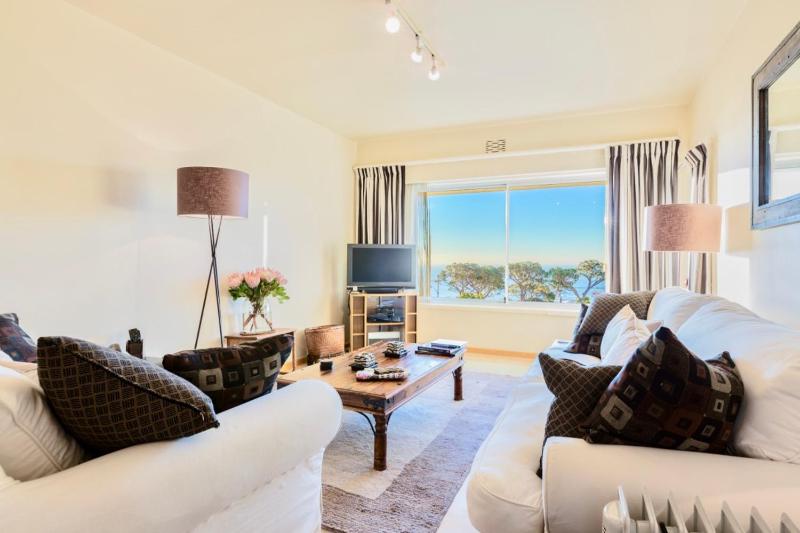 Seaview 10 Monte Carlo Camps Bay — забронировать отель в Кейптауне