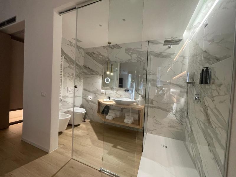 Chic & Charme a Olbia - Lussuose Camere con Piscina