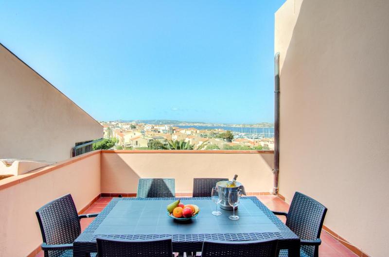 PALAU APARTMENT - Spazioso Alloggio Fronte Mare