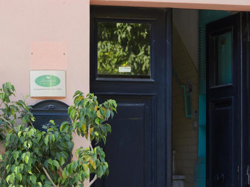 Rosso Buoni e Cattivi a Cagliari - Accogliente rifugio