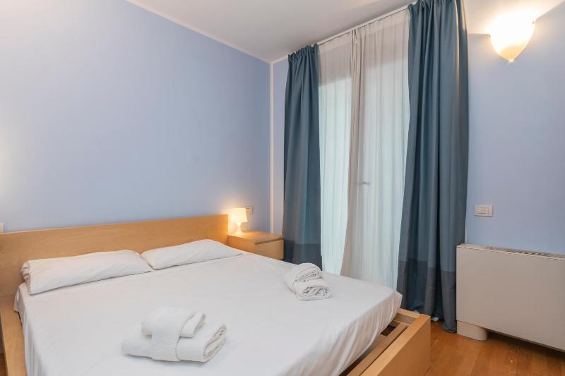 Xenia Apartments - Spacious three-room apartment 10 min from Linate — забронировать отель в Милане