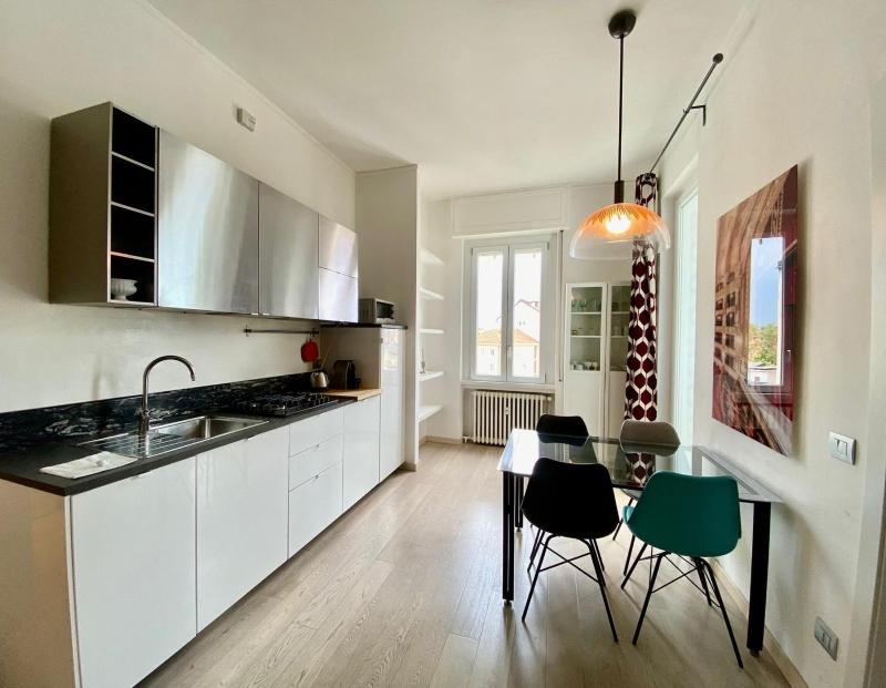 Цены на Piazzale Susa Bright Flat con Veranda в Милане