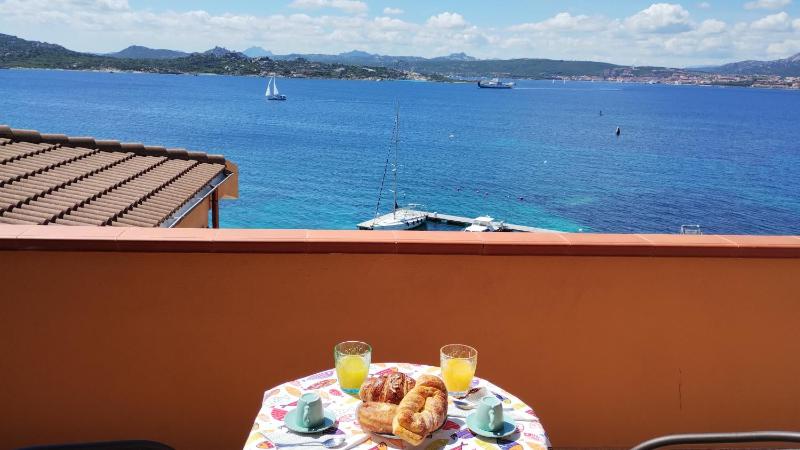 Panoramico a La Maddalena - Appartamento fronte mare