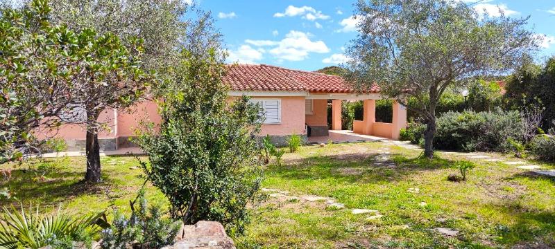 Beach House a Tanaunella - Appartamenti Fronte Mare