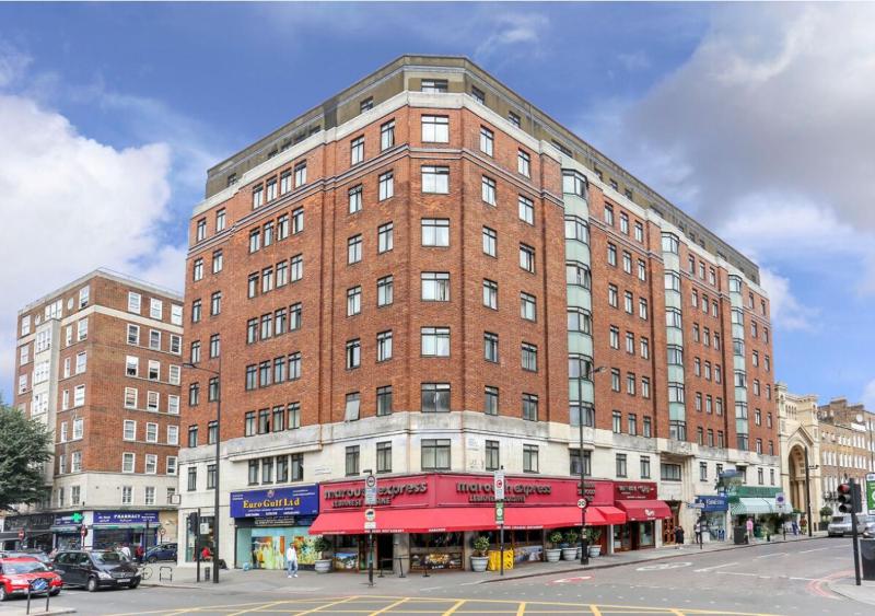 Stylish 1 Bed Flat in the Heart of Marble Arch — отель с удобным расположением в Лондоне