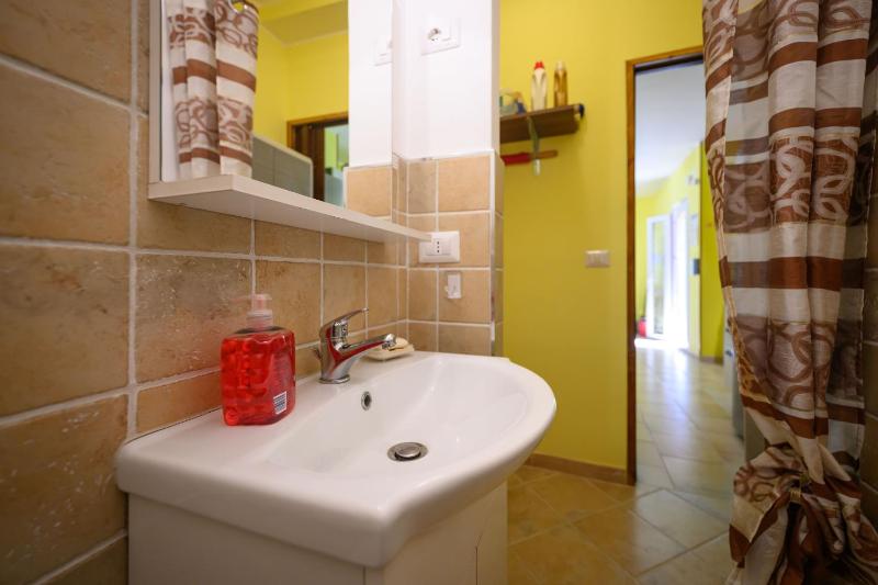 Residenza Ponente a Stintino - Oasi con Giardino