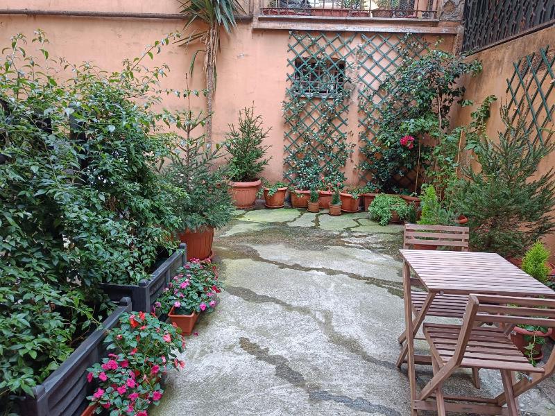 Suites in Rome — отель с удобным расположением в Риме