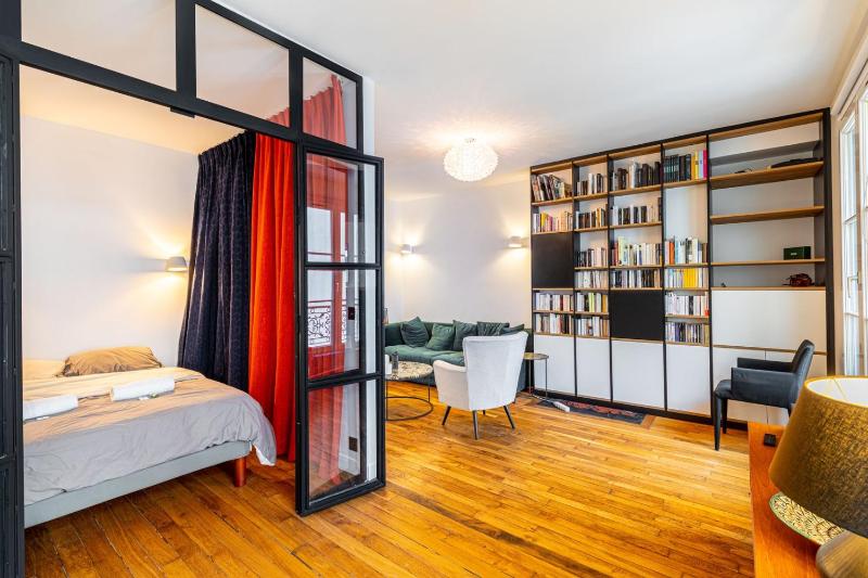 GuestReady - Appartement Lumineux au 10eme — забронировать отель в Париже