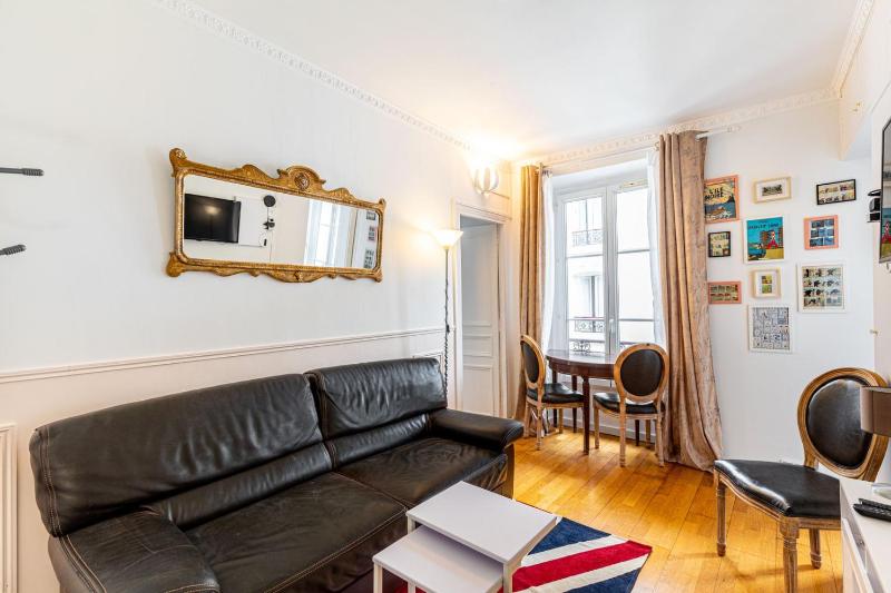 GuestReady - Appartement baigne de lumiere au 7e. — отель с удобным расположением в Париже