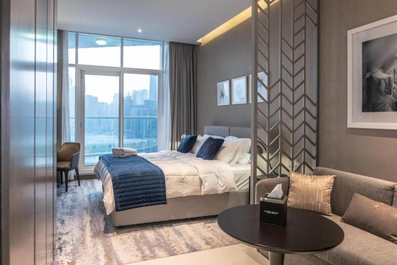 AWS Holiday Homes - Canal Views in a High Floor — комфортный отель в Дубае