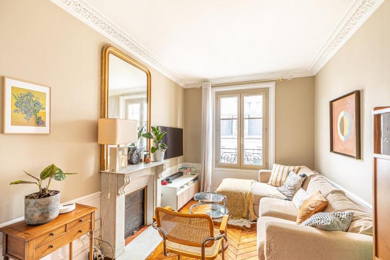 GuestReady - Sunny Days near Moulin Rouge — забронировать отель в Париже