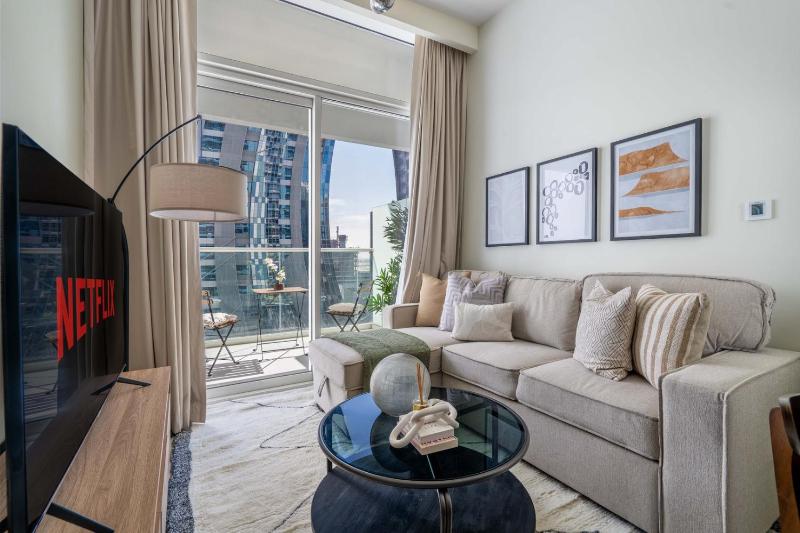 GuestReady - Vibrant Retreat in Dubai's Heart — комфортный отель в Дубае
