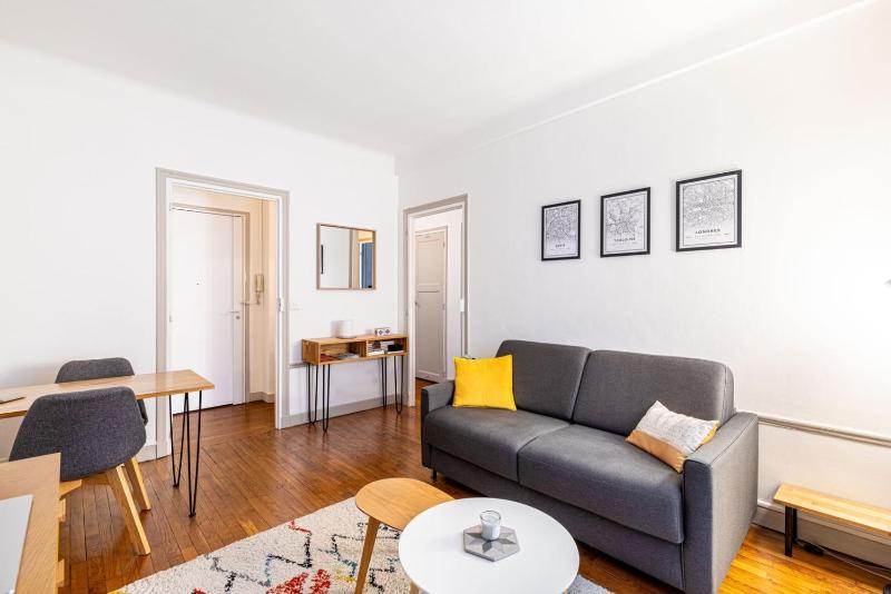 GuestReady - Bel Apt charmant pres de Montmartre — отель с удобствами в Париже