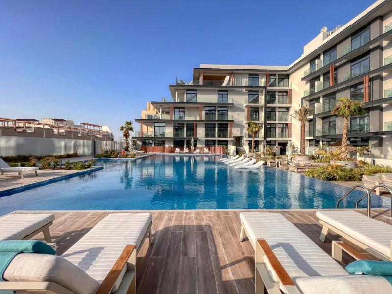 GuestReady Holiday Homes - Stylish studio in JVC — комфортный отель в Дубае