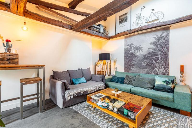 GuestReady - High-Style Haven Near Notre-Dame — забронировать отель в Париже