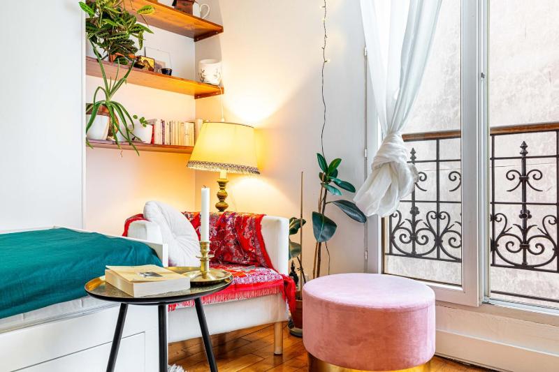 GuestReady - Appartement de Confort pres de Nation — отель с удобным расположением в Париже