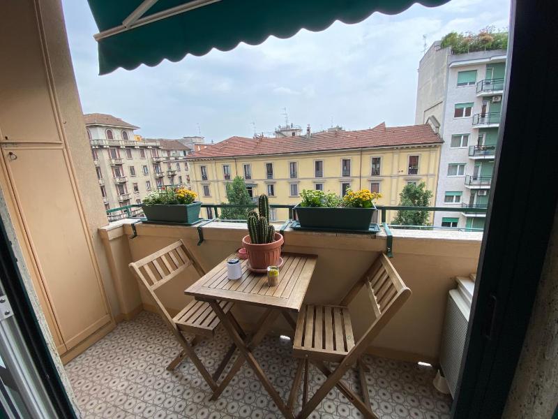 Daniela's Spazioso Appartamento ai Navigli — забронировать отель в Милане