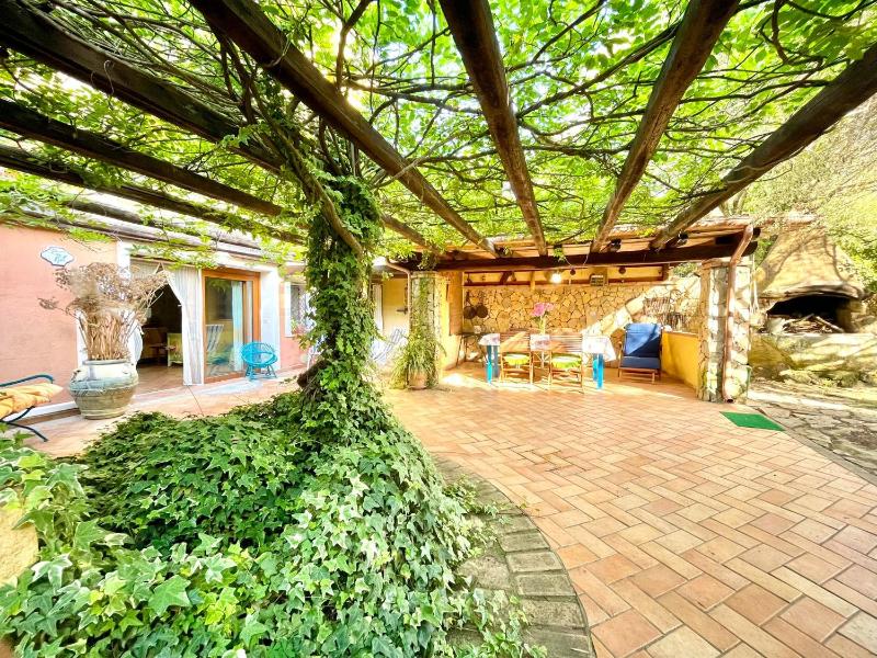 Villa Teresa a Bari Sardo - Accoglienti Appartamenti con Terrazza