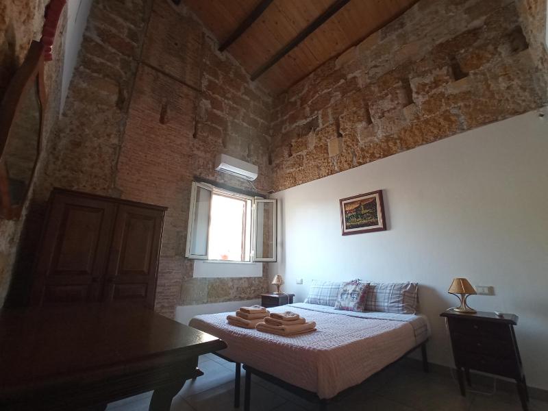 ZyZ Apartments La Kalsa — отель с удобствами в Палермо