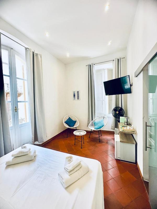 Siesta B&B a La Maddalena - Camere confortevoli centro