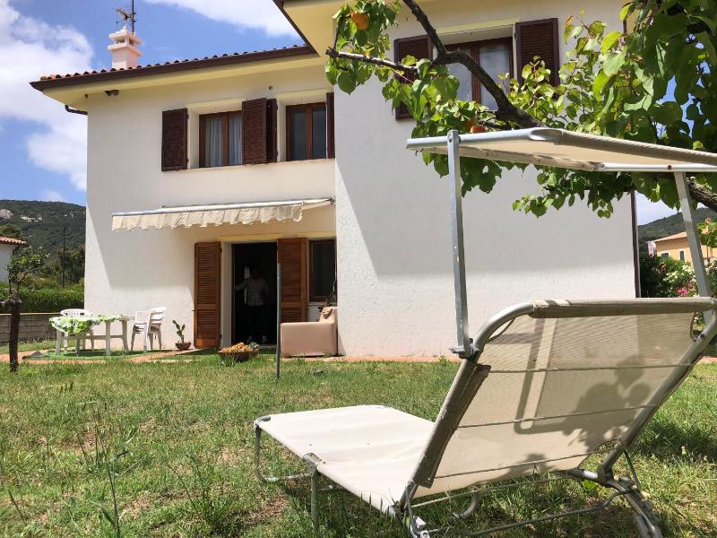 Appartamento Privato a Cannigione - Oasi Vicino alla Spiaggia