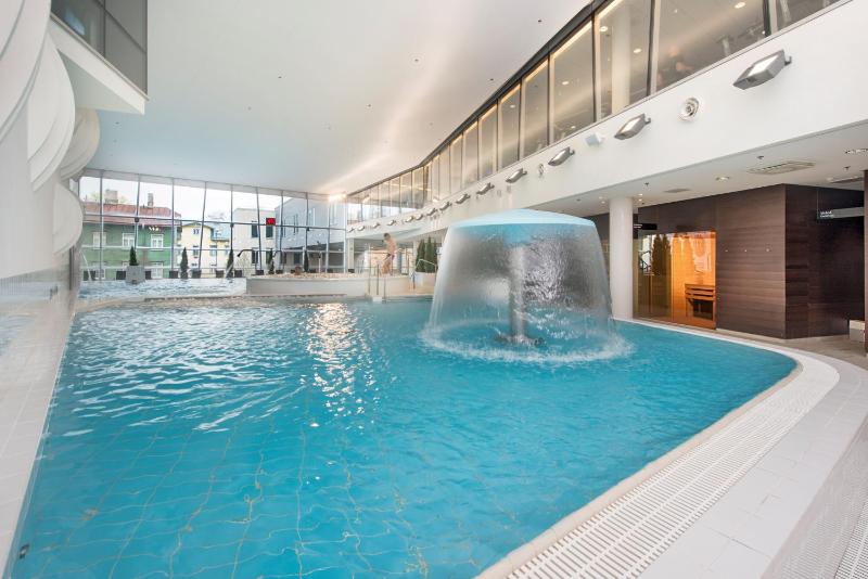 Park Inn by Radisson Meriton Conference & Spa Hotel Tallinn — всё о проживании в таллине