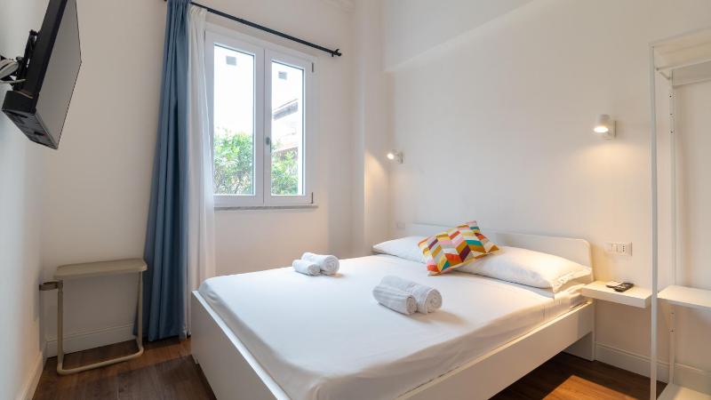 Ceramic Rooms a Oristano - Elegante Guest House con Navetta
