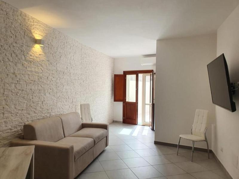 Casa Vacanza in Centro a Tortolì - Comodo Appartamento