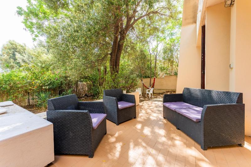 Villa Agnesina a Solanas - Lussuosa Casa con Vista Mare