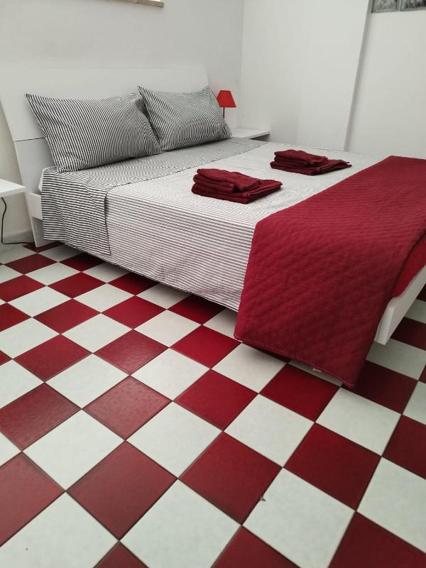 Taverna a Porto Torres - Rinnovato Apt Vicino al Mare