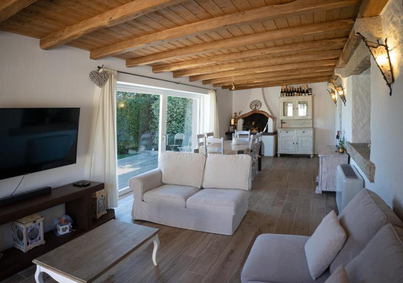 Villa Cristina a San Pantaleo - Lussuosa villa con piscina